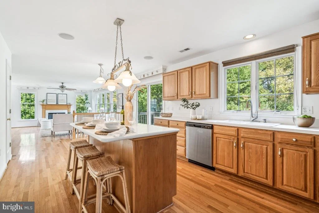 Photo of 1037 LINDFIELD DRIVE