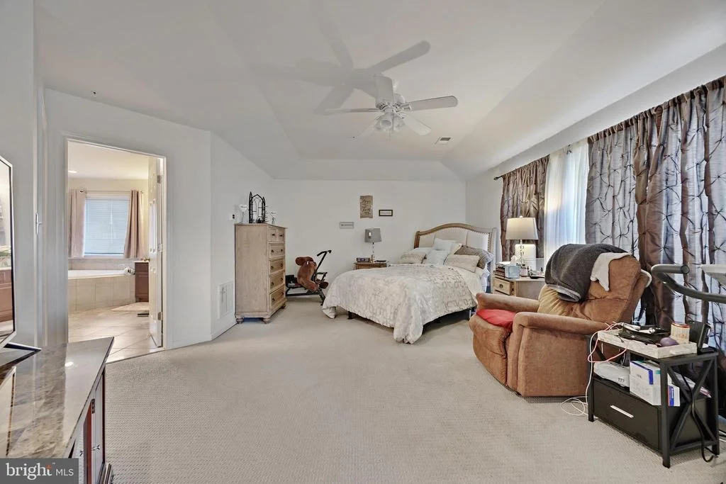 Photo of 4401 HUNTCHASE DRIVE
