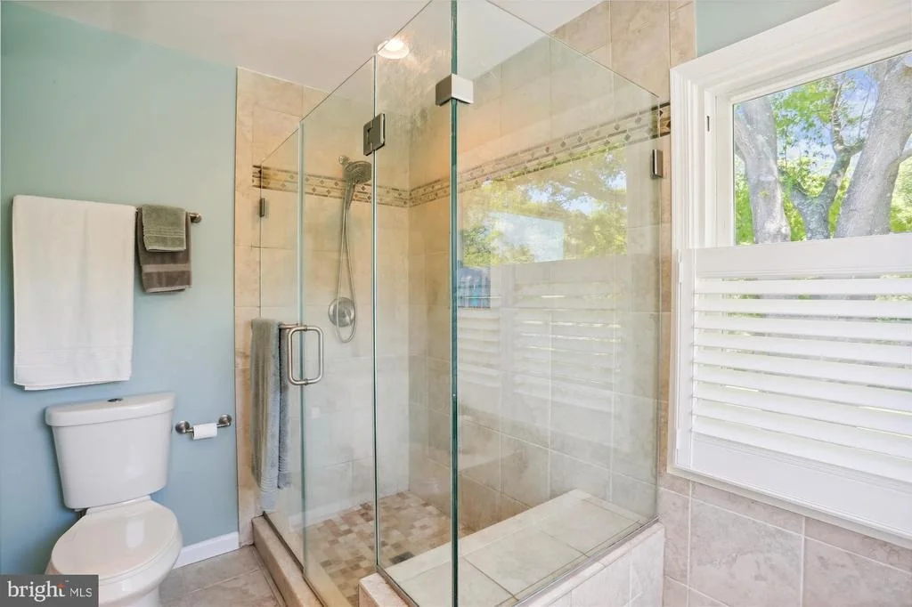 Photo of 18521 AZALEA DRIVE