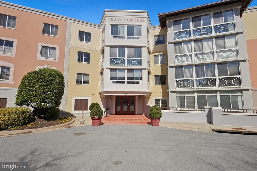Photo of Unit 306 at 14801 PENNFIELD CIRCLE