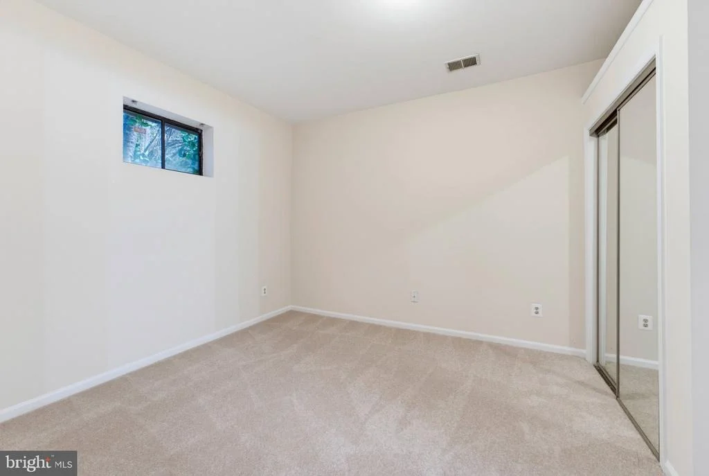Photo of 7827 BELLEFLOWER DRIVE