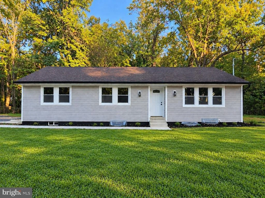 Photo of 4150 BARRETT