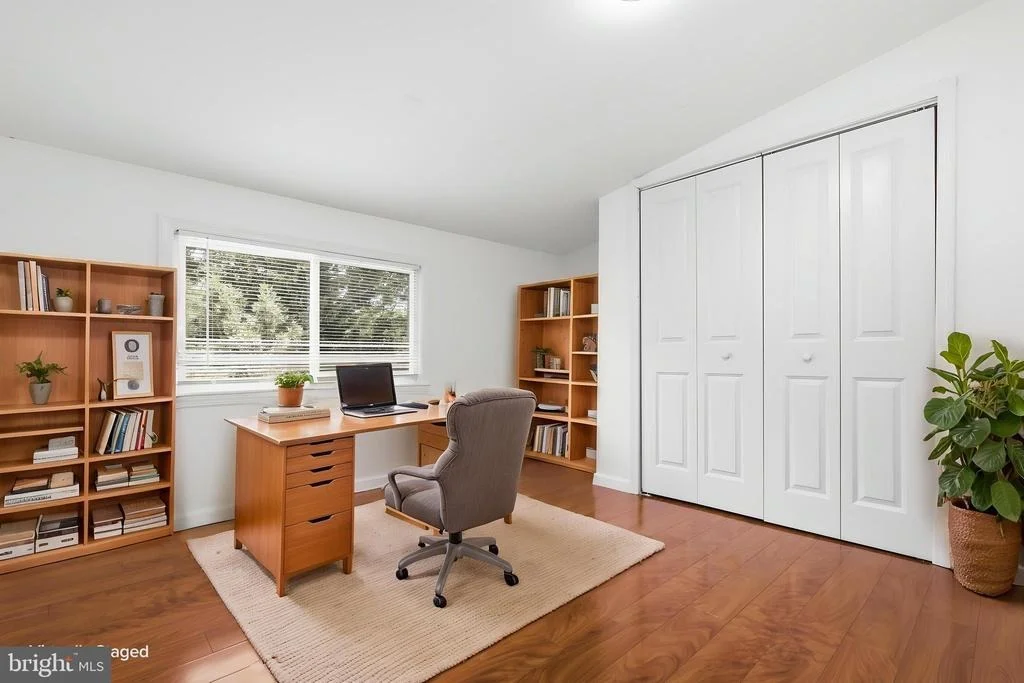 Photo of 1511 CREST ROAD