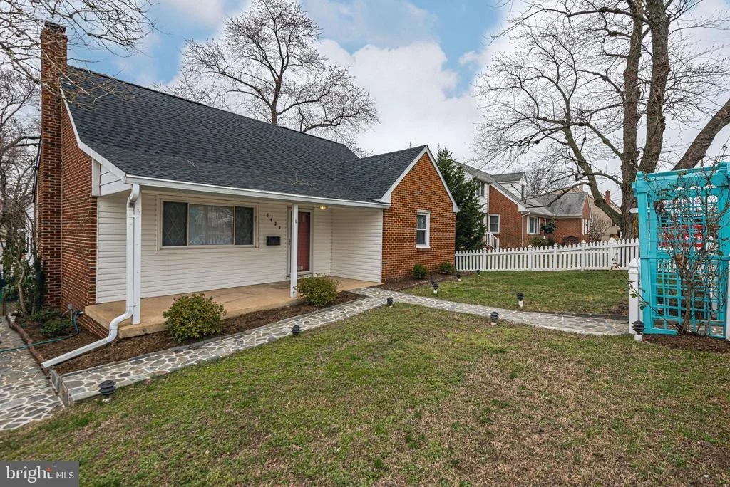 Photo of 8429 MAIN AVENUE