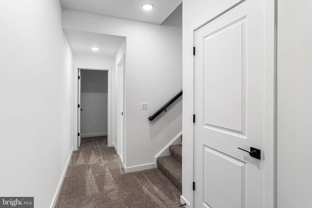 Photo of 2083 SPRINGVALE DRIVE