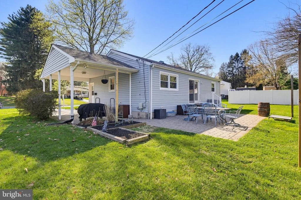 Photo of 620 LEE WAY