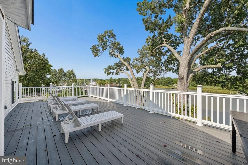 Photo of 456 DEALE ROAD