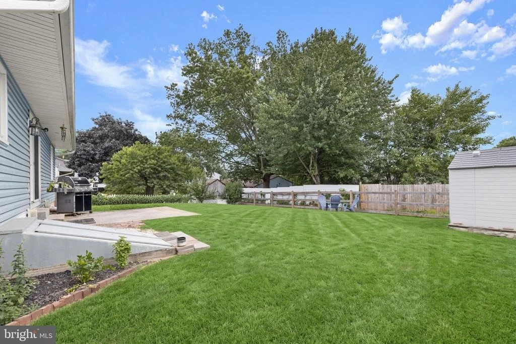 Photo of 818 UNIONTOWN ROAD