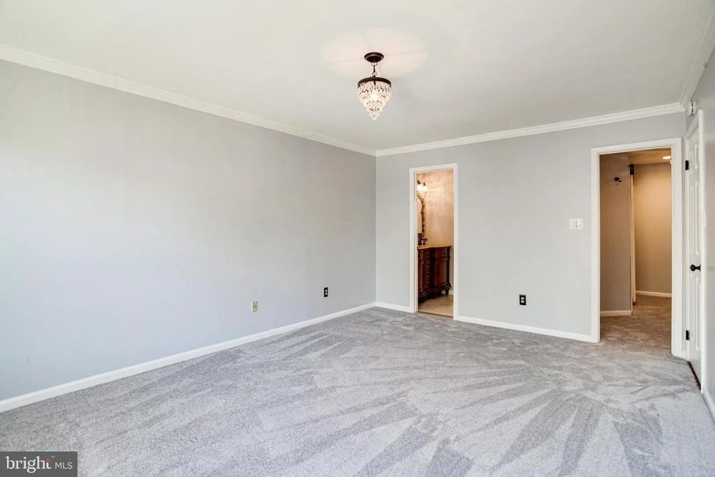 Photo of 9813 MAINSAIL DRIVE