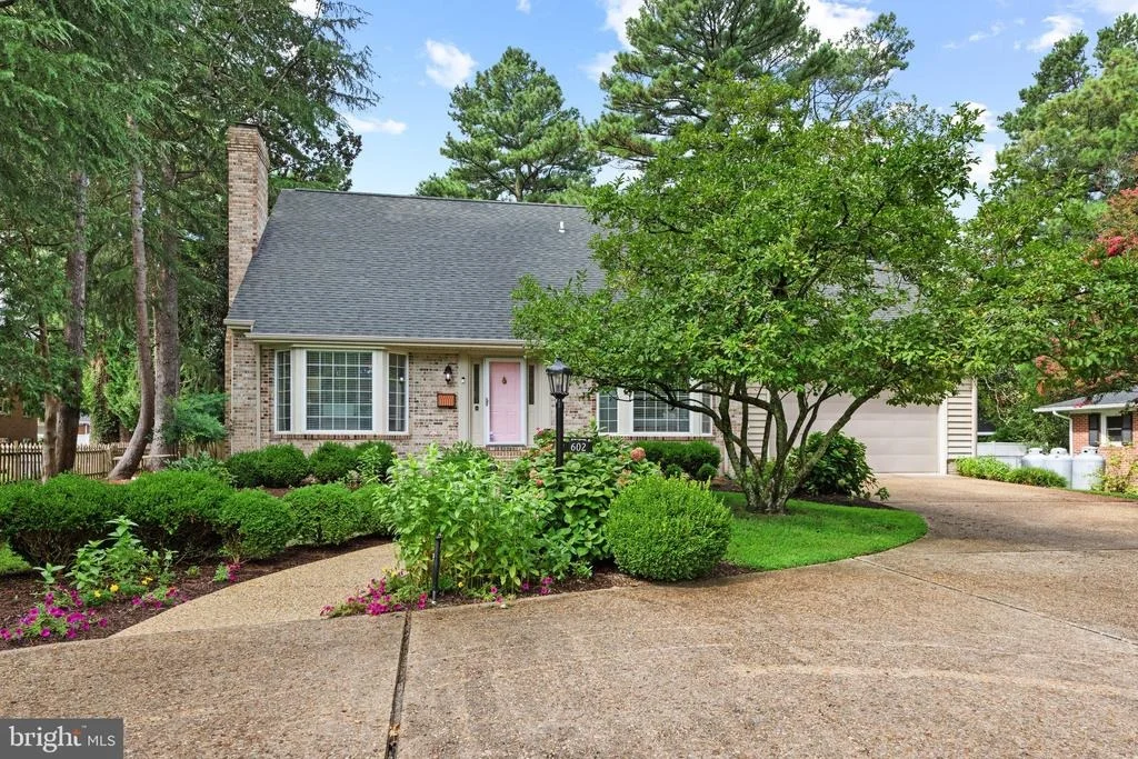Photo of 602 CRESTVIEW LANE