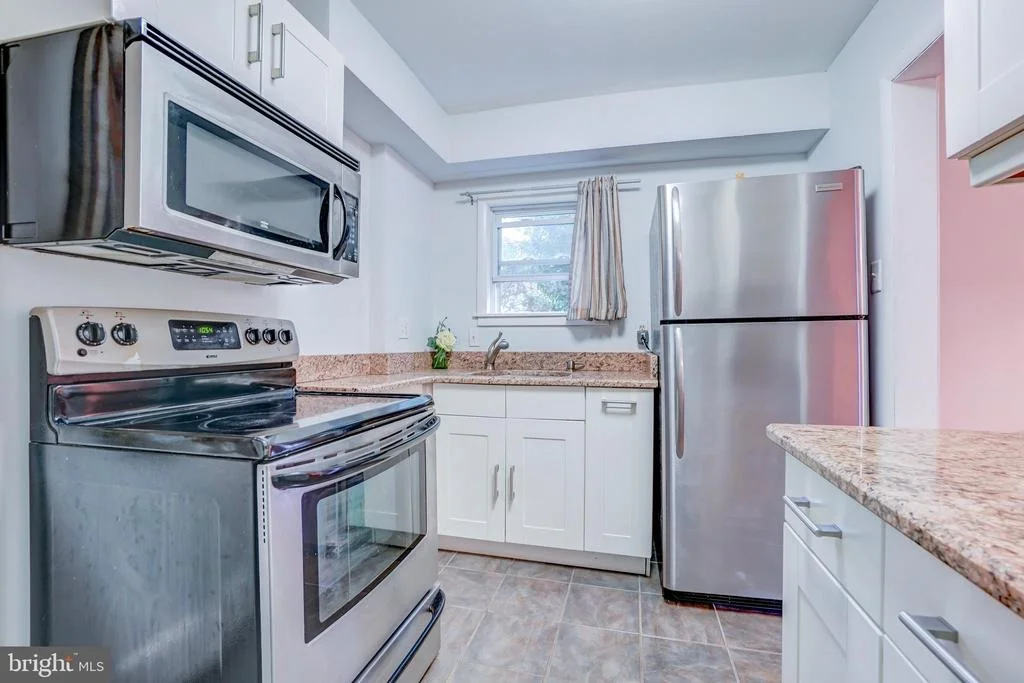 Photo of 2303 BRETON DRIVE
