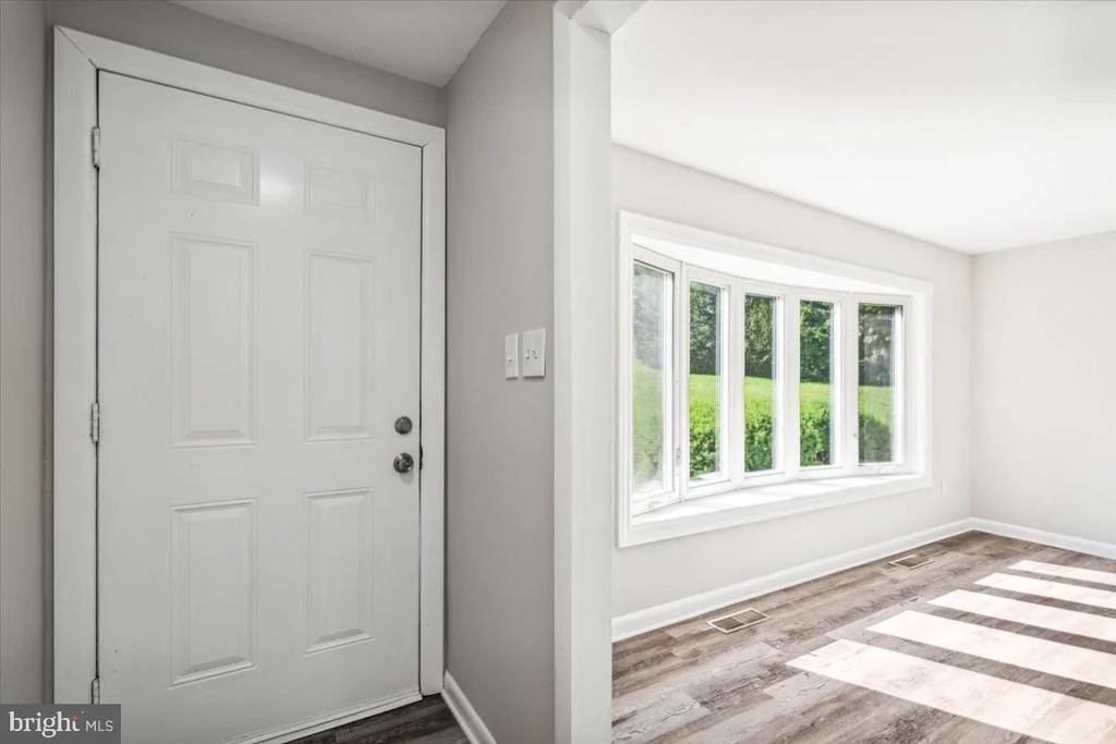 Photo of 6347 DAVIS ROAD