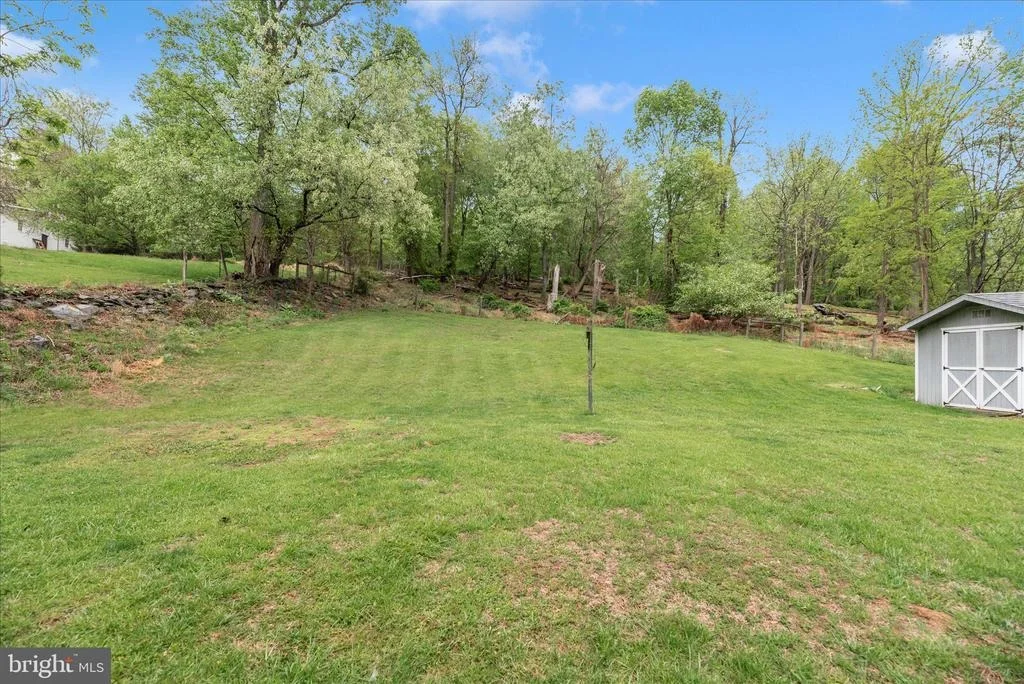 Photo of 6419 ZITTLESTOWN ROAD