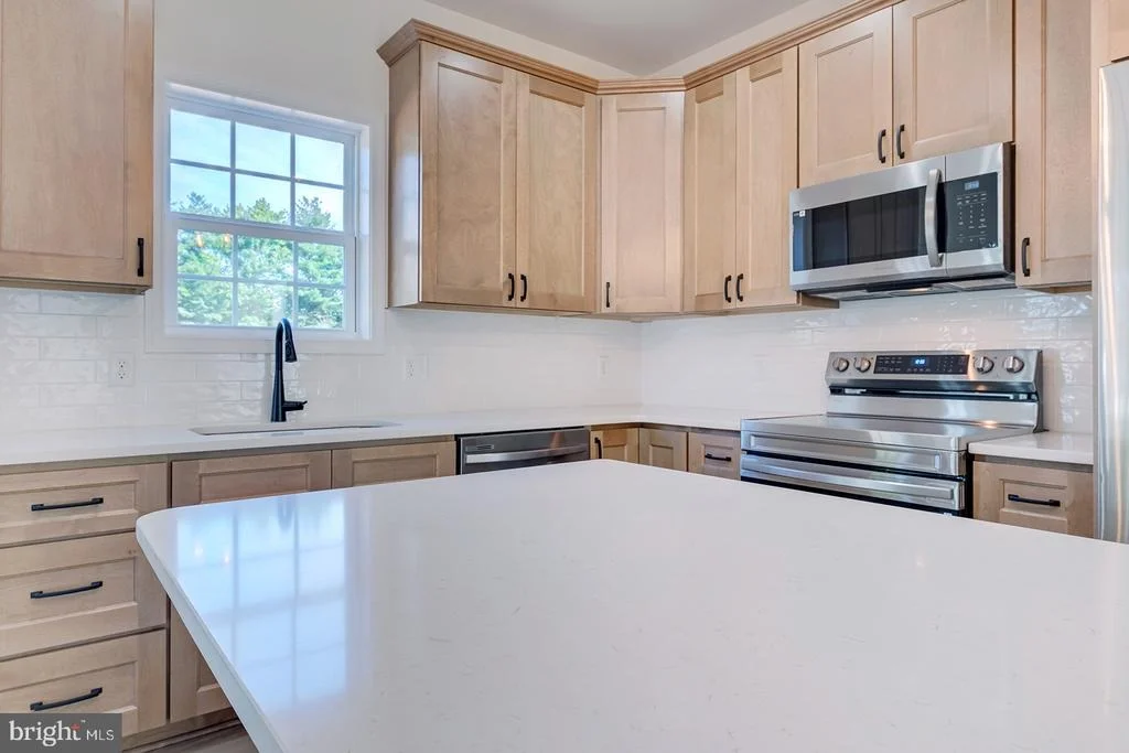 Photo of 165 ROSE BOWL ROAD