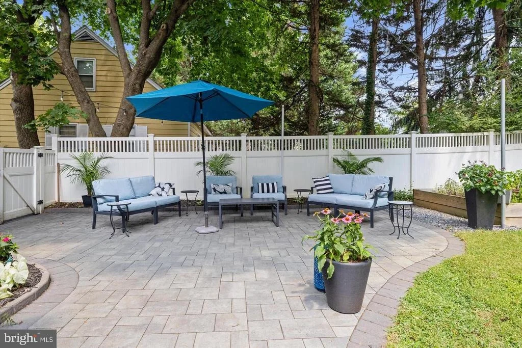 Photo of 228 DEWEY DRIVE
