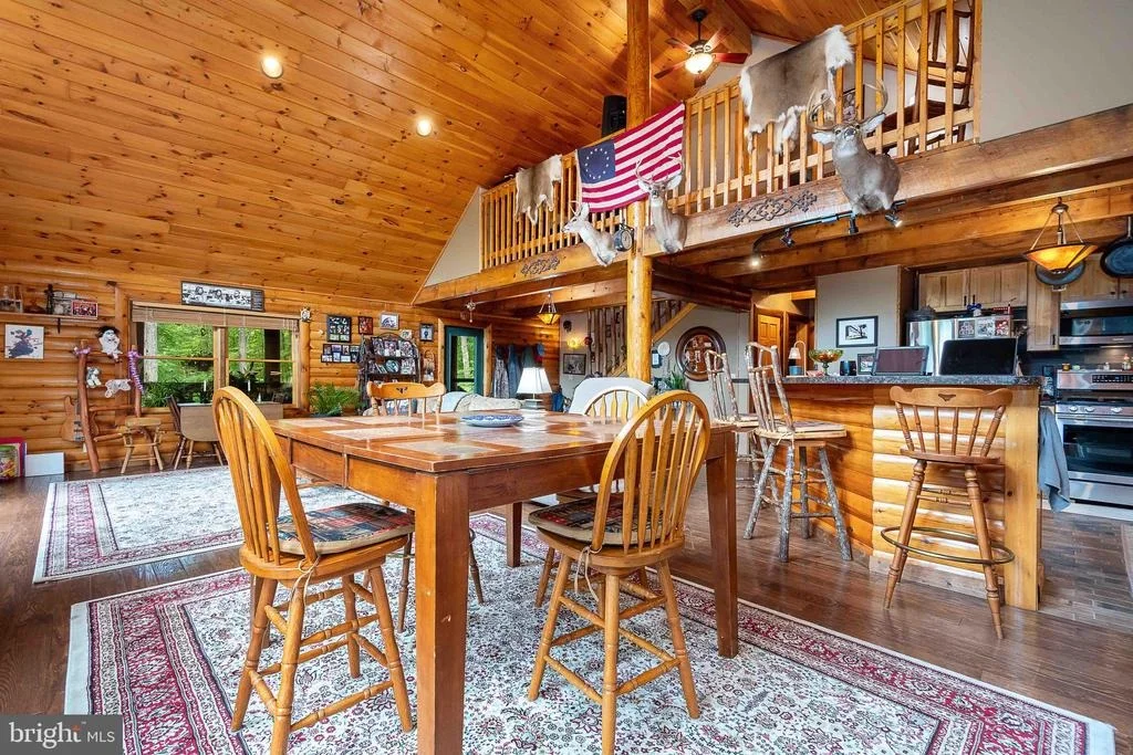 Photo of 995 BETTS LANE