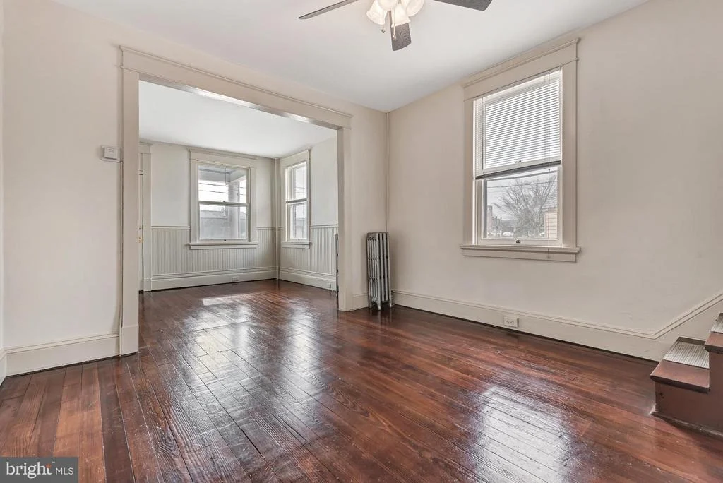 Photo of 5 7TH STREET E