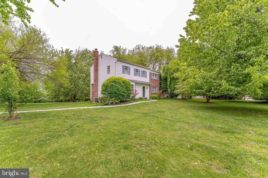 Photo of 1239 UPTON CIRCLE