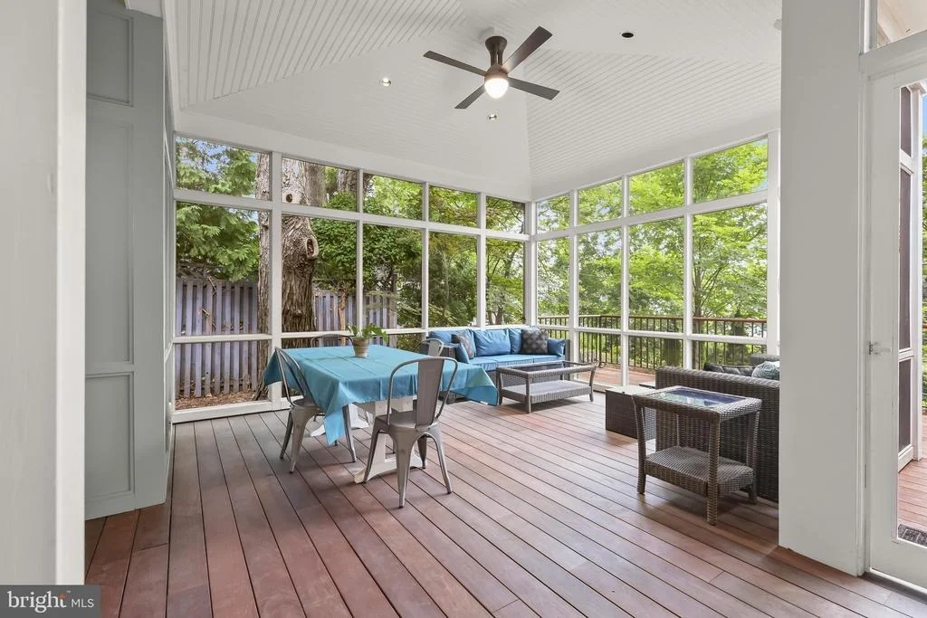Photo of 210 NORTHFIELD PLACE