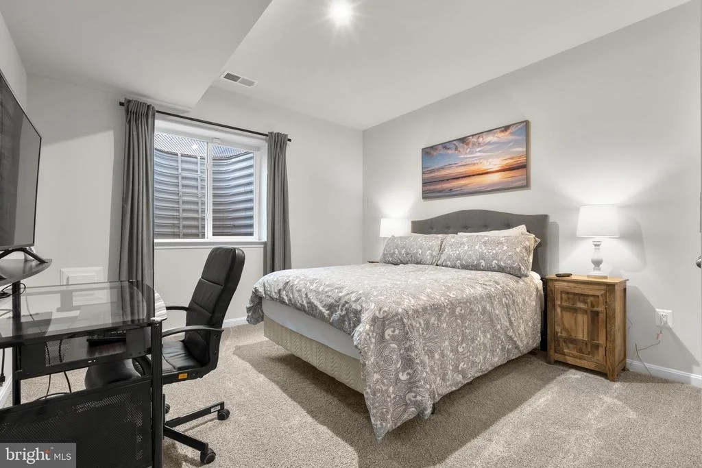 Photo of 68 SNOWDROP DRIVE