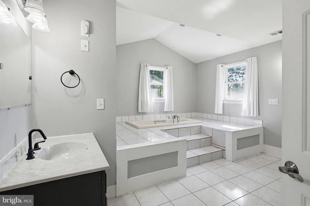 Photo of 2621 BRADDOCK ROAD