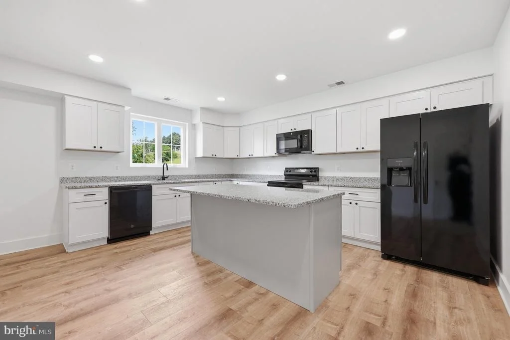 Photo of 11523 HANDBOARD ROAD