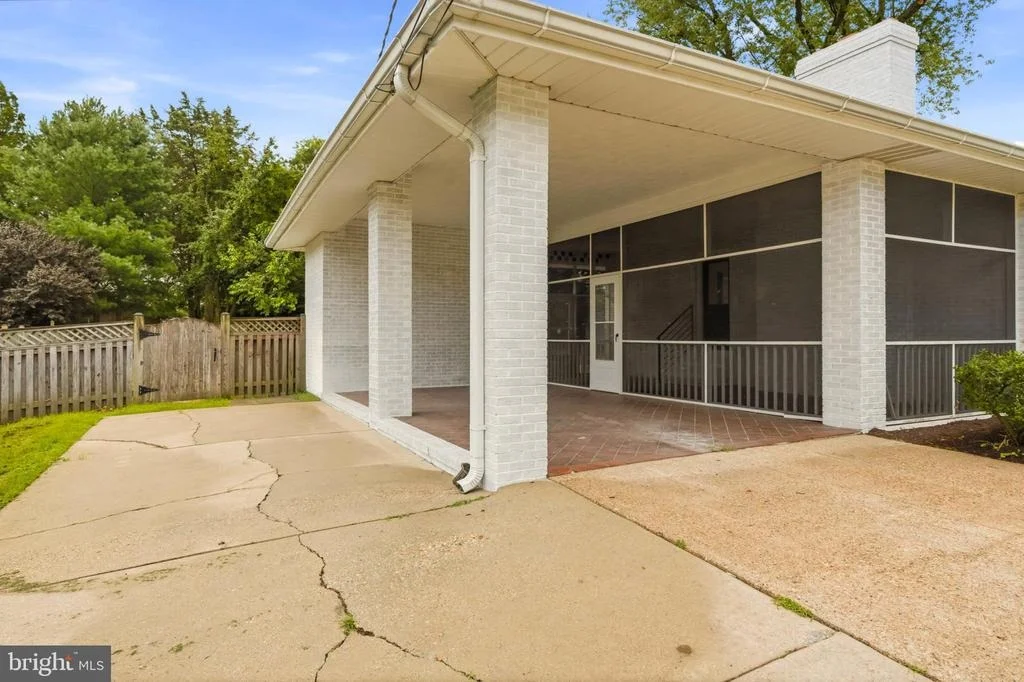 Photo of 109 SUNSET DRIVE