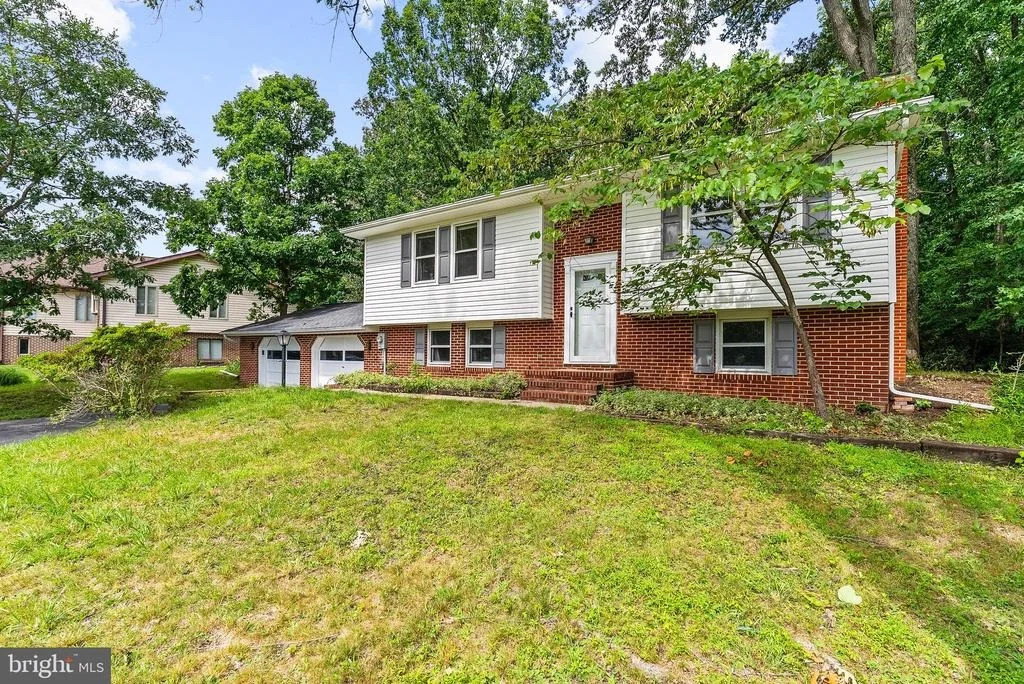 Photo of 130 CIRCLE ROAD