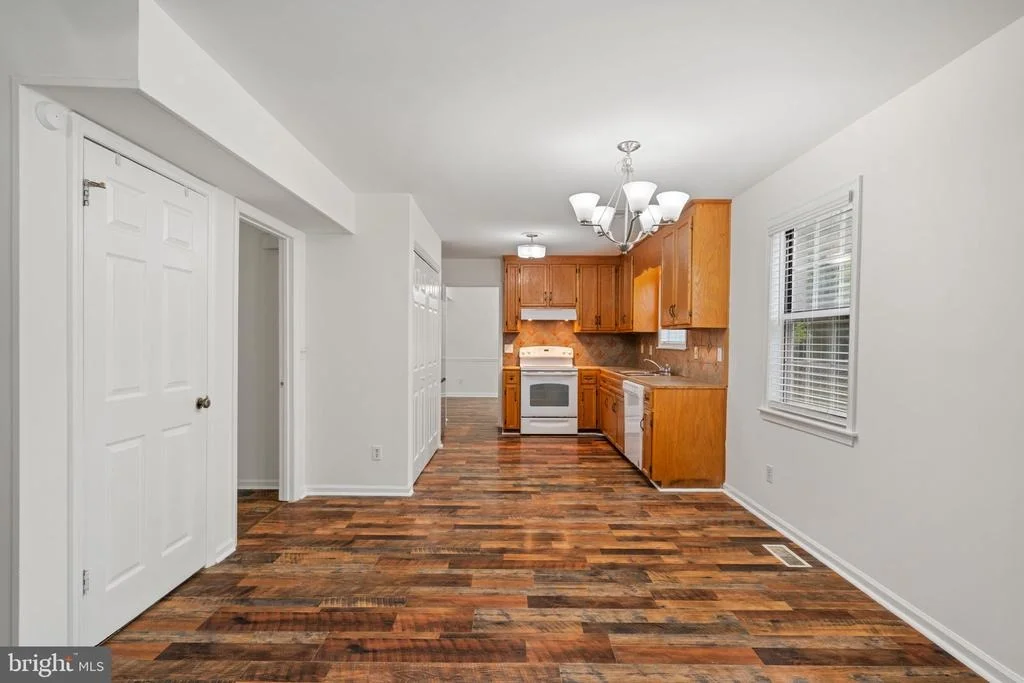 Photo of 2309 MAPLEWOOD DRIVE