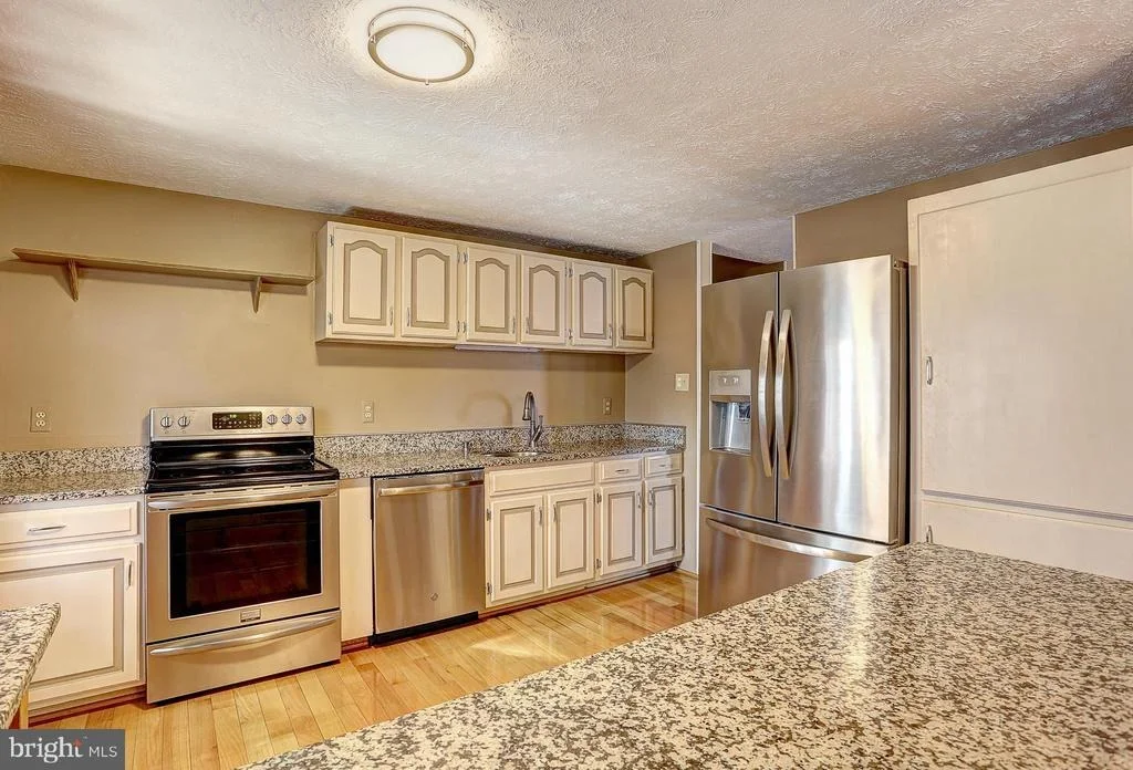 Photo of 6532 WINGFLASH LANE