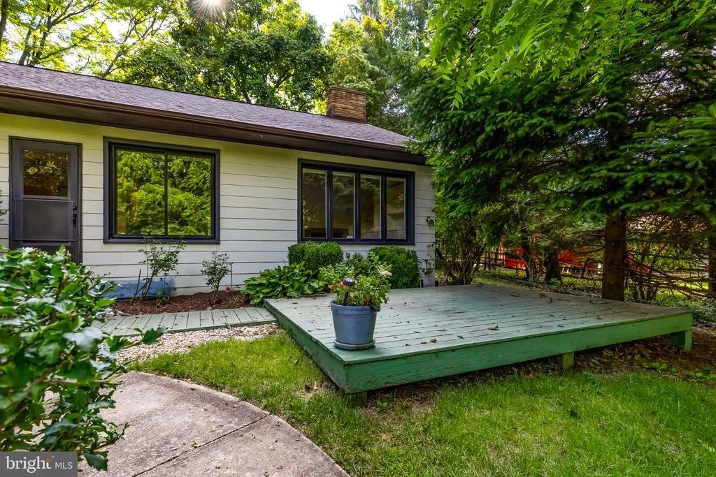 Photo of 7503 RIDGE ROAD