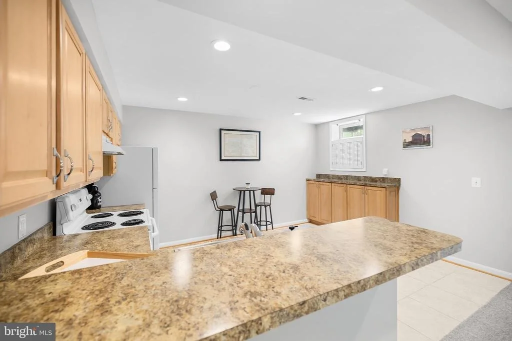 Photo of 6909 TANGLEWOOD DRIVE
