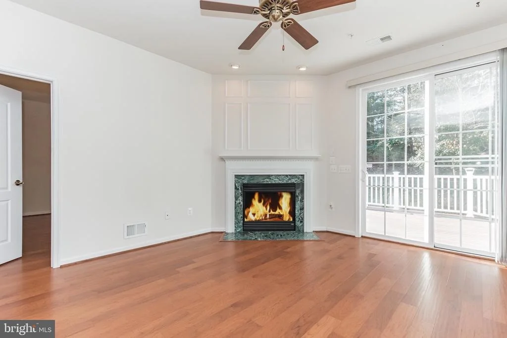 Photo of Unit 4 at 702 EMERALD WAY