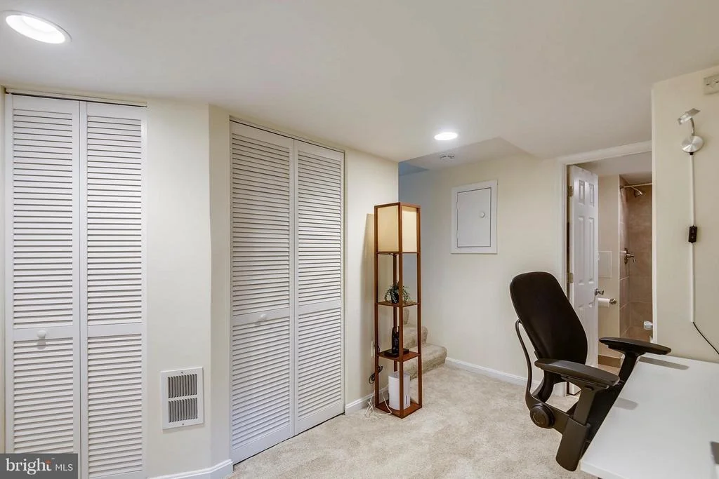 Photo of 1105 DENNIS AVENUE