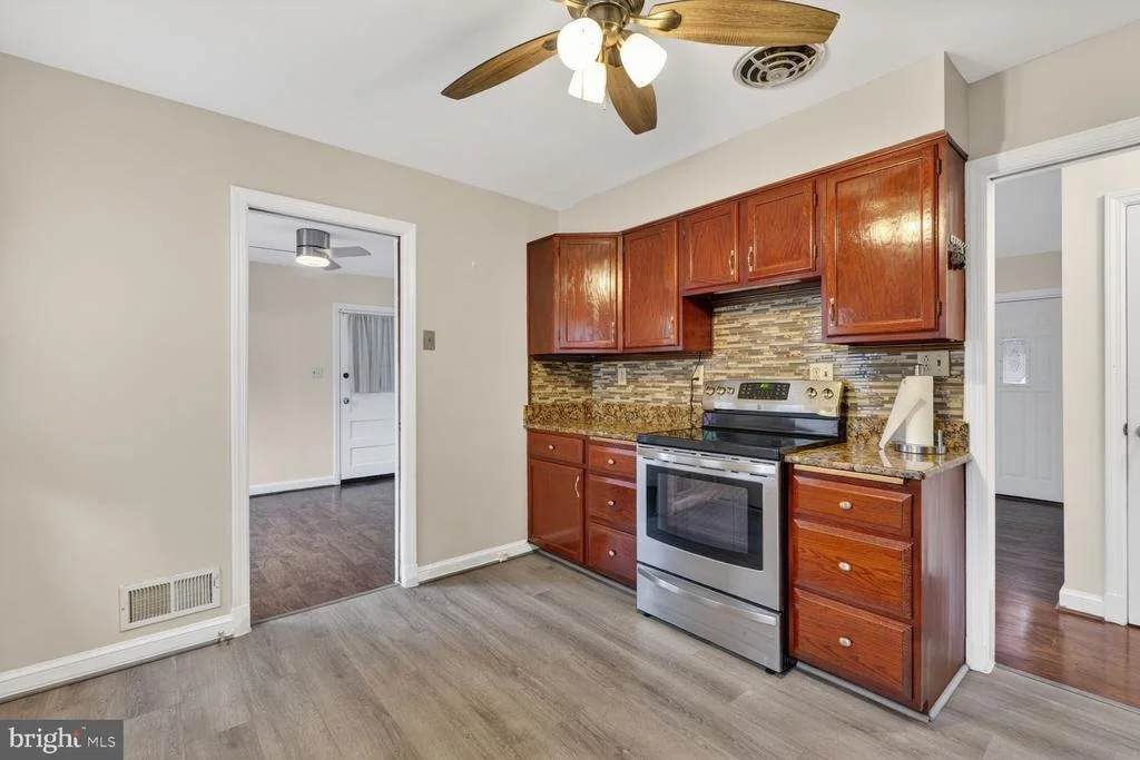 Photo of 3804 HEMLOCK PLACE