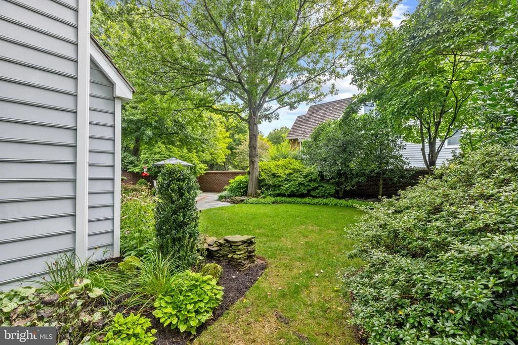 Photo of 11201 SHADOWMERE MEWS