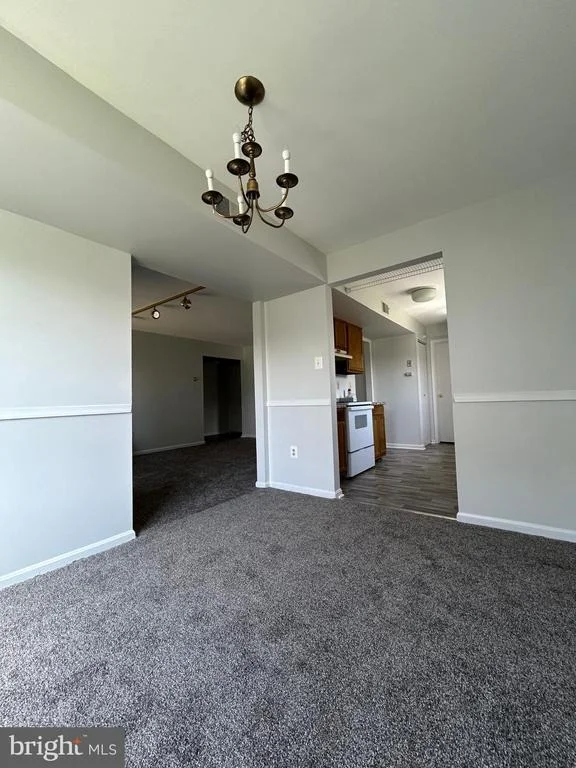 Photo of Unit 201A at 1405 KEY PARKWAY