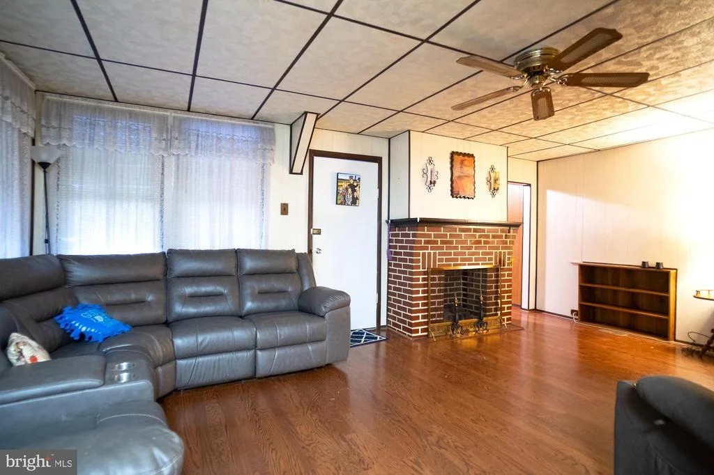 Photo of 1816 FAIRVIEW AVENUE