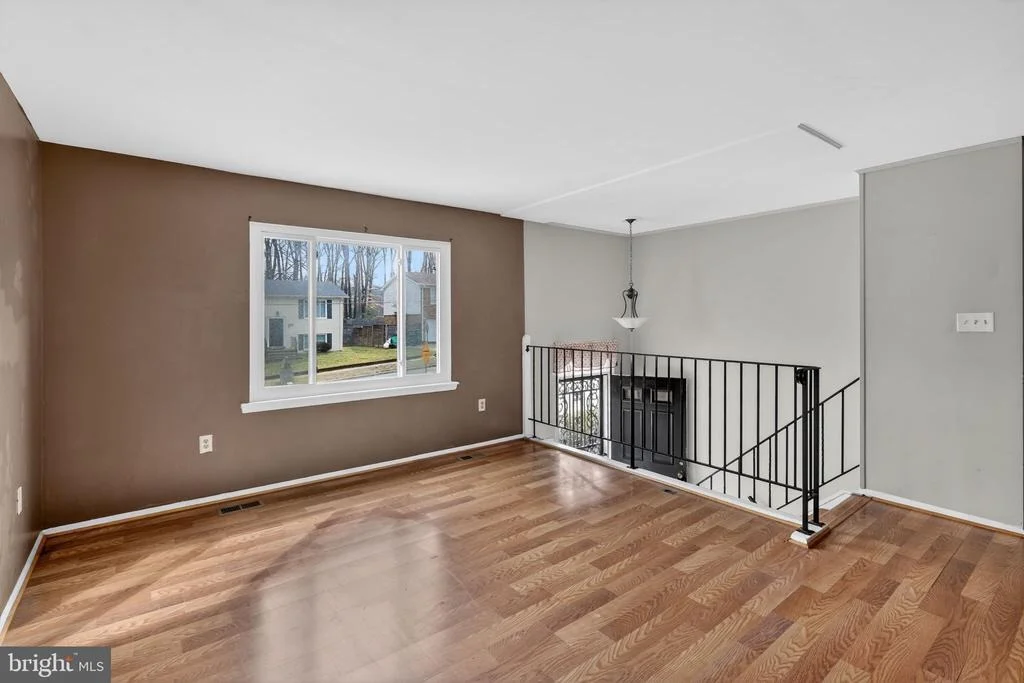 Photo of 4901 IVERSON PLACE