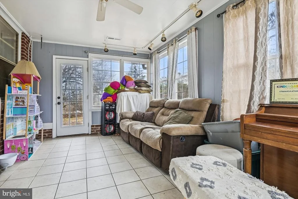 Photo of 307 CROWL ROAD