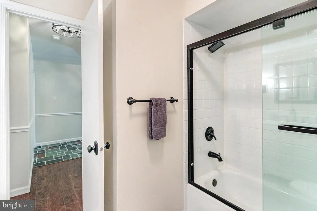 Photo of 2808 VILLAGE LANE