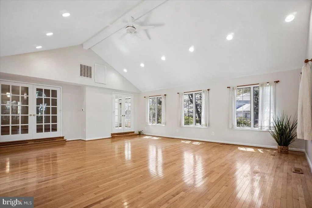Photo of 11104 LORAN ROAD