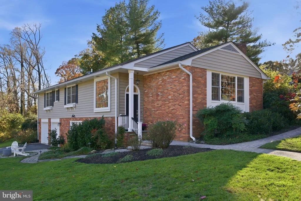 Photo of 214 PROVIDENCE ROAD