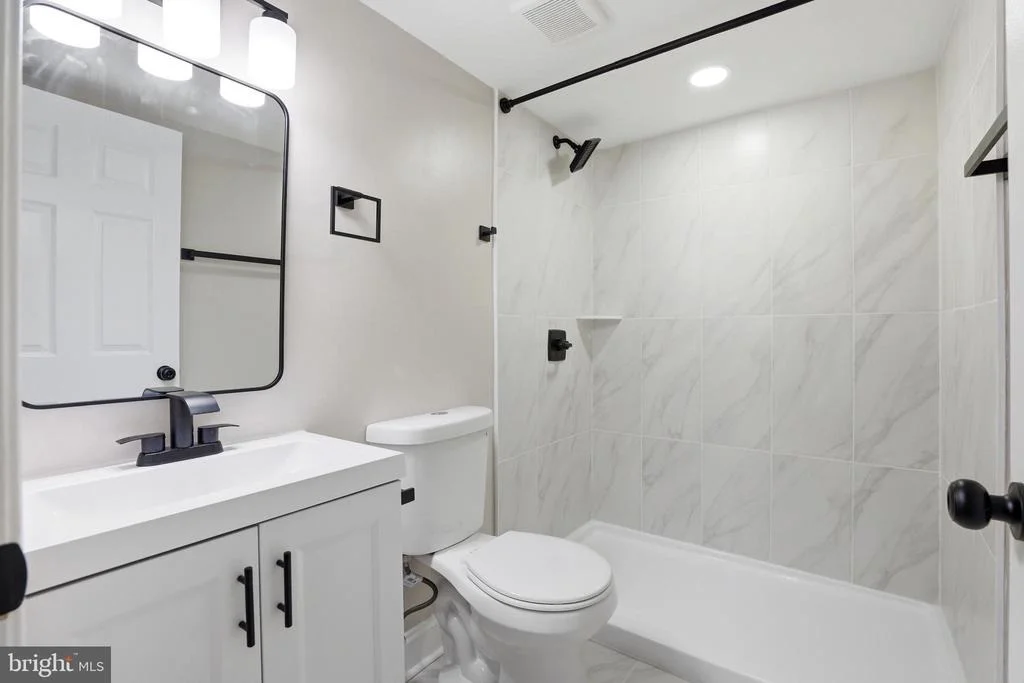 Photo of 805 LANGLEY DRIVE