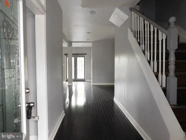 Photo of 4429 POWELL AVENUE