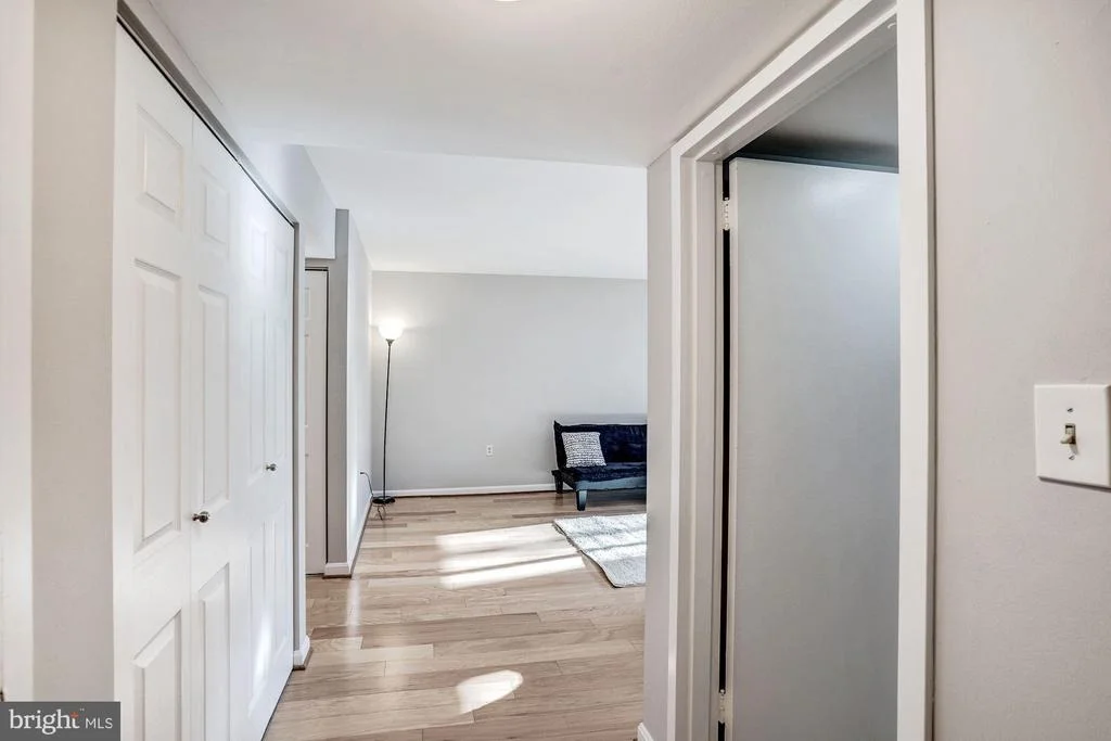 Photo of Unit 1A at 1540 NORTHGATE SQUARE