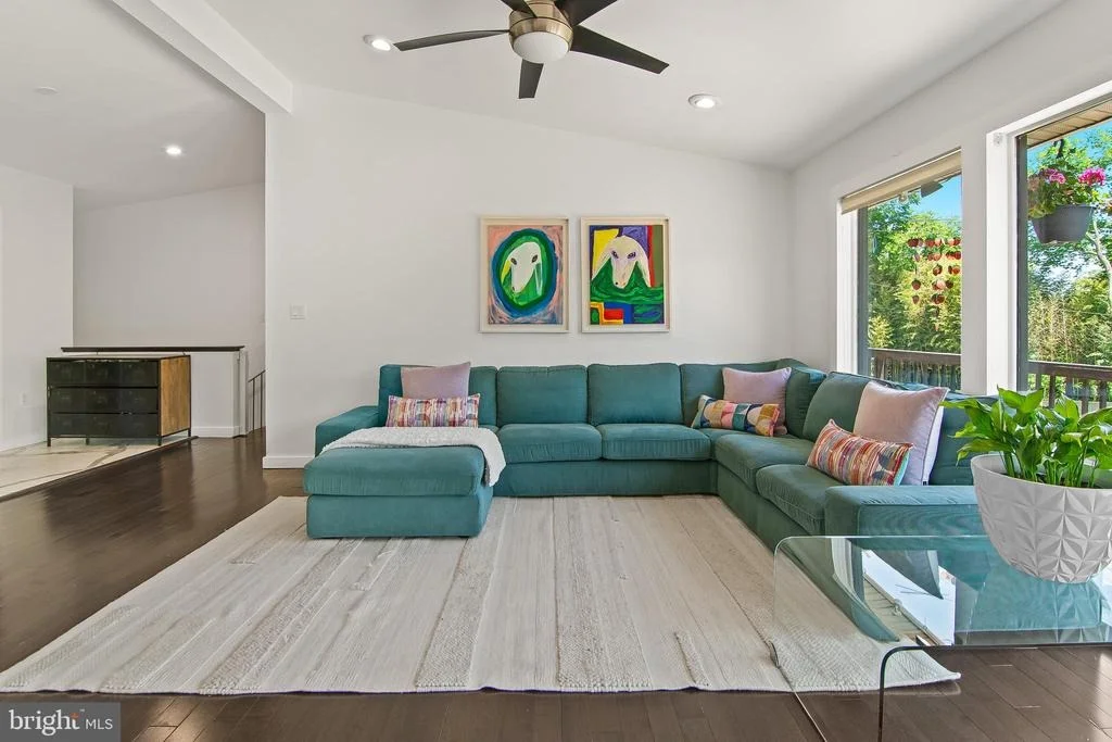 Photo of 6105 IVYMOUNT ROAD