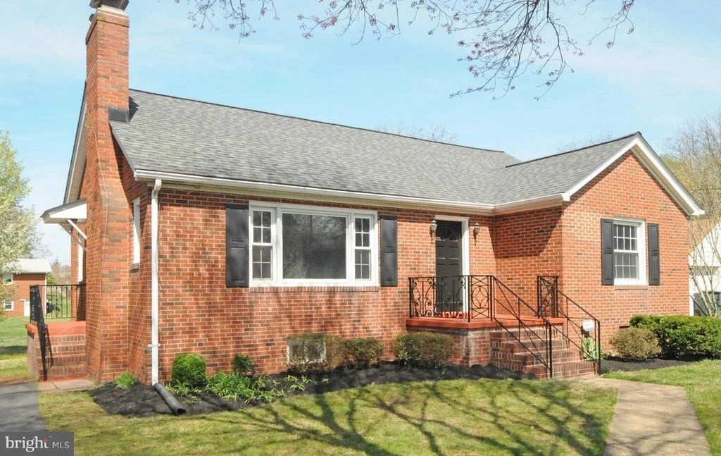 Photo of 8904 CHERRY TREE LANE