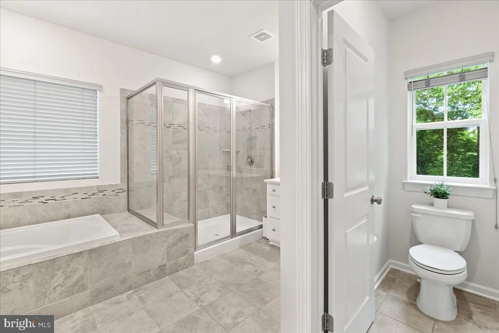 Photo of 5211 CONTINENTAL DRIVE