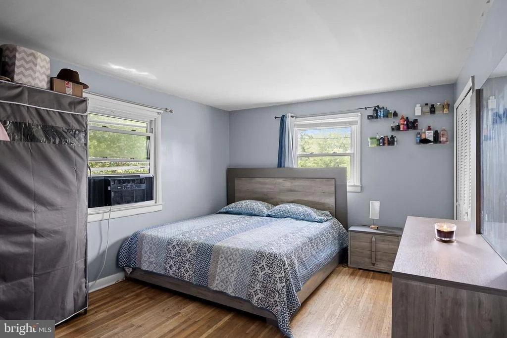 Photo of 200 HENDRICKSON